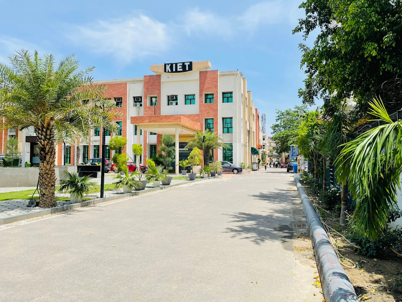 KIET College